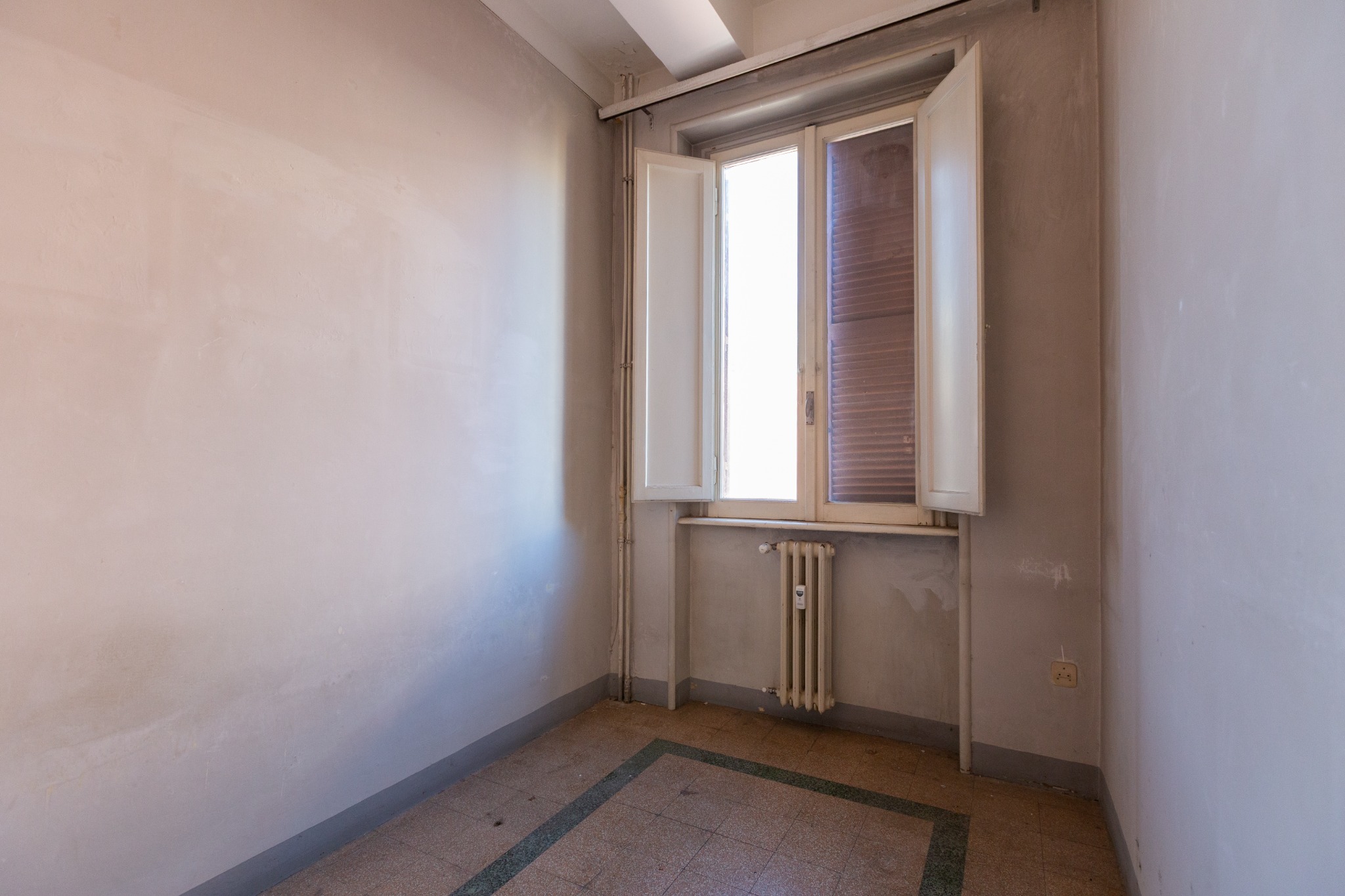 Appartamento Parioli — La trasformazione del bagno, prima